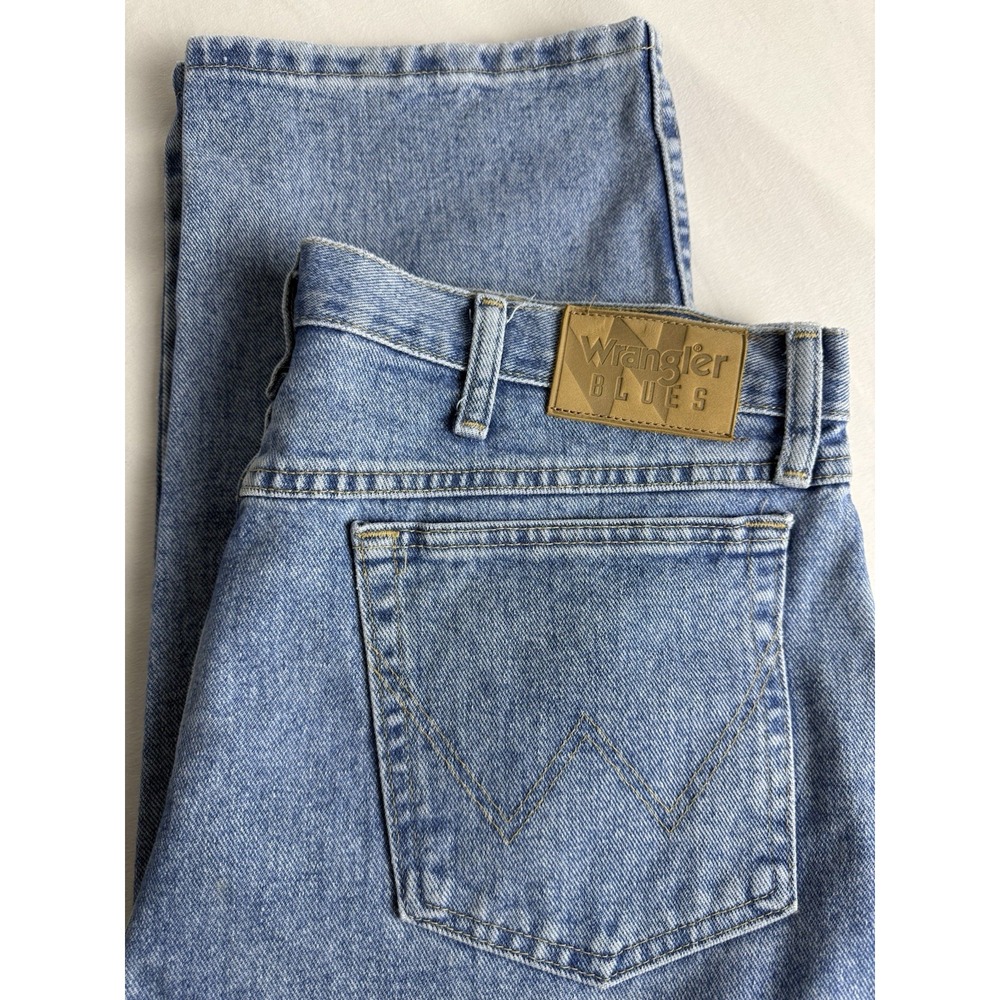 Wrangler Jeans Mens 36x34 Light Wash Blue Regular Fit Straight Denim
